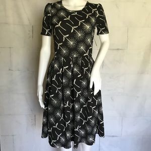 Lularoe Amelia Dandelion Black White Dress